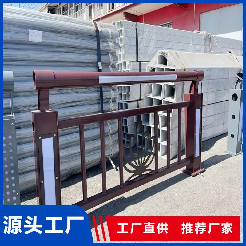 防撞燈光護(hù)欄實(shí)力雄厚