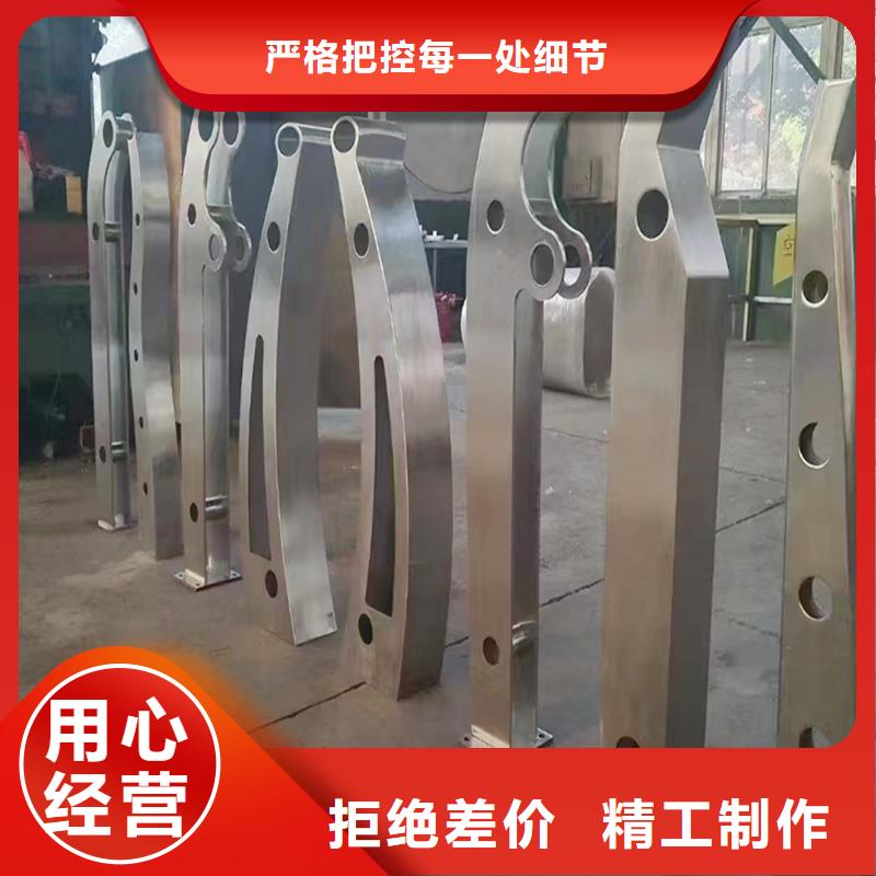 防撞燈光護(hù)欄實(shí)力雄厚