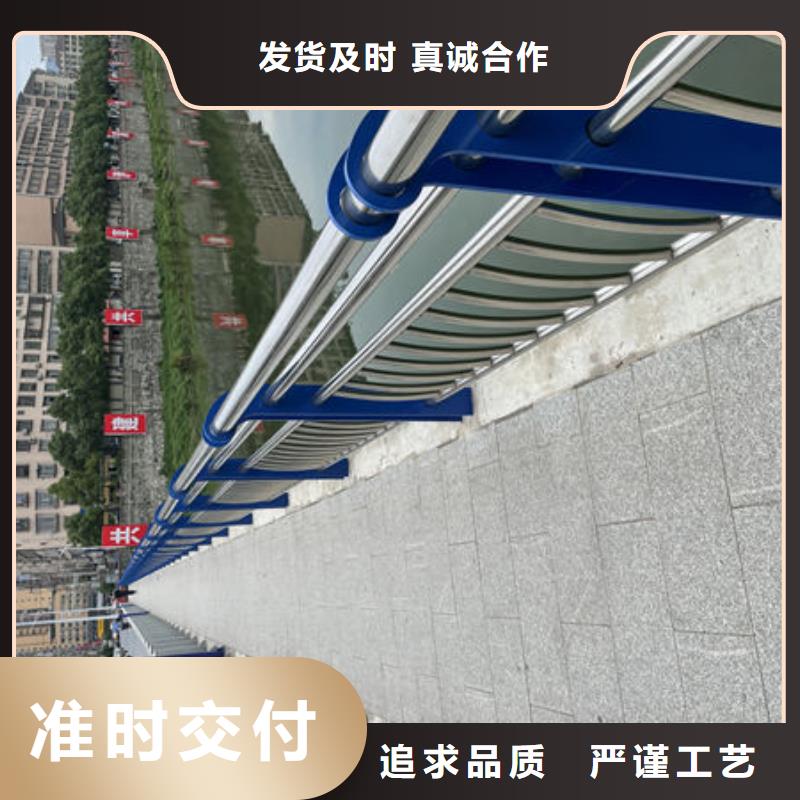 不锈钢桥梁防撞护栏厂家